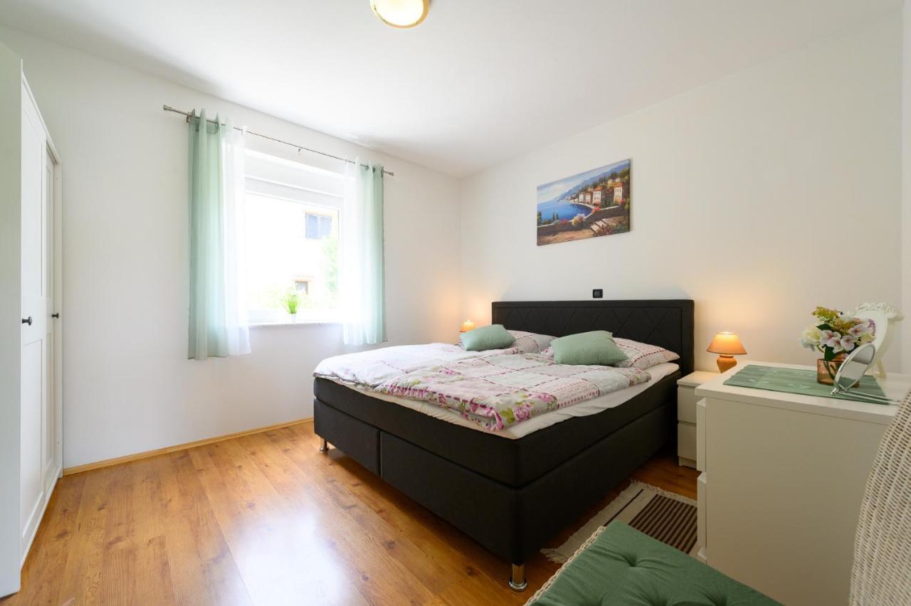 Villa Elisa Kaštelir Buitenkant foto