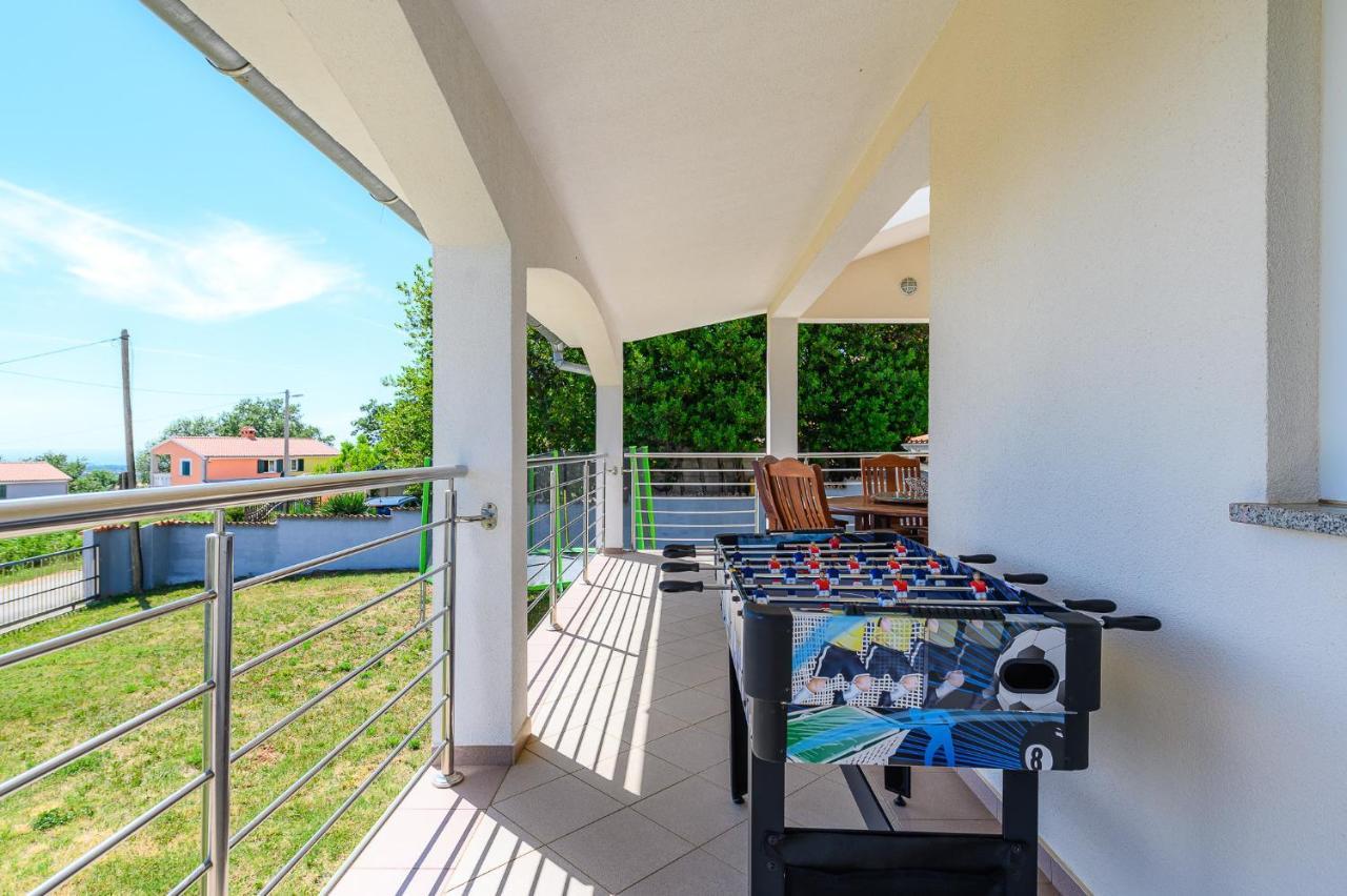 Villa Elisa Kaštelir Buitenkant foto