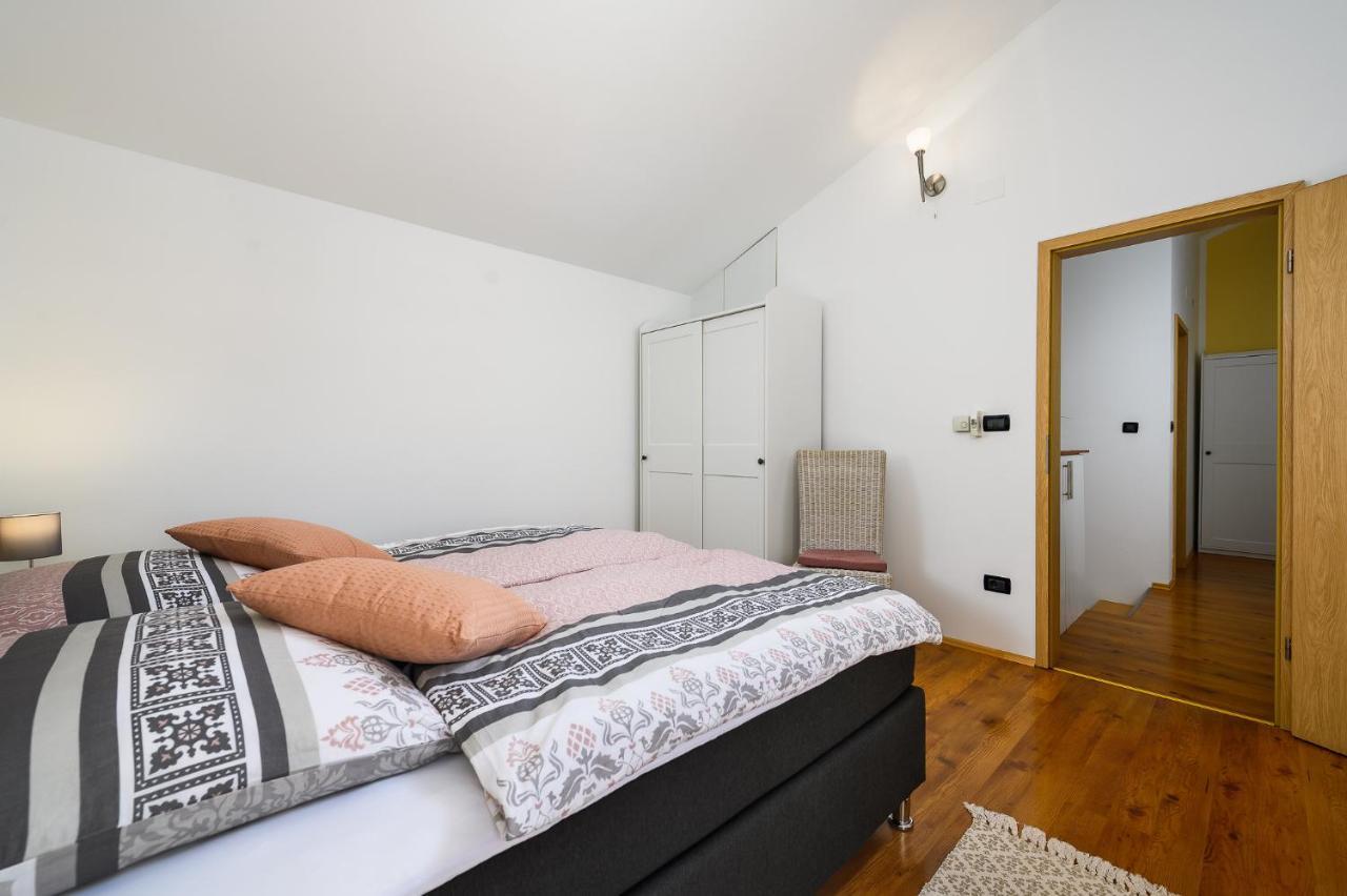 Villa Elisa Kaštelir Buitenkant foto